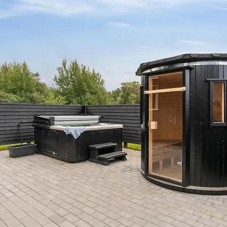 Stunning In With Sauna Дом отдыха